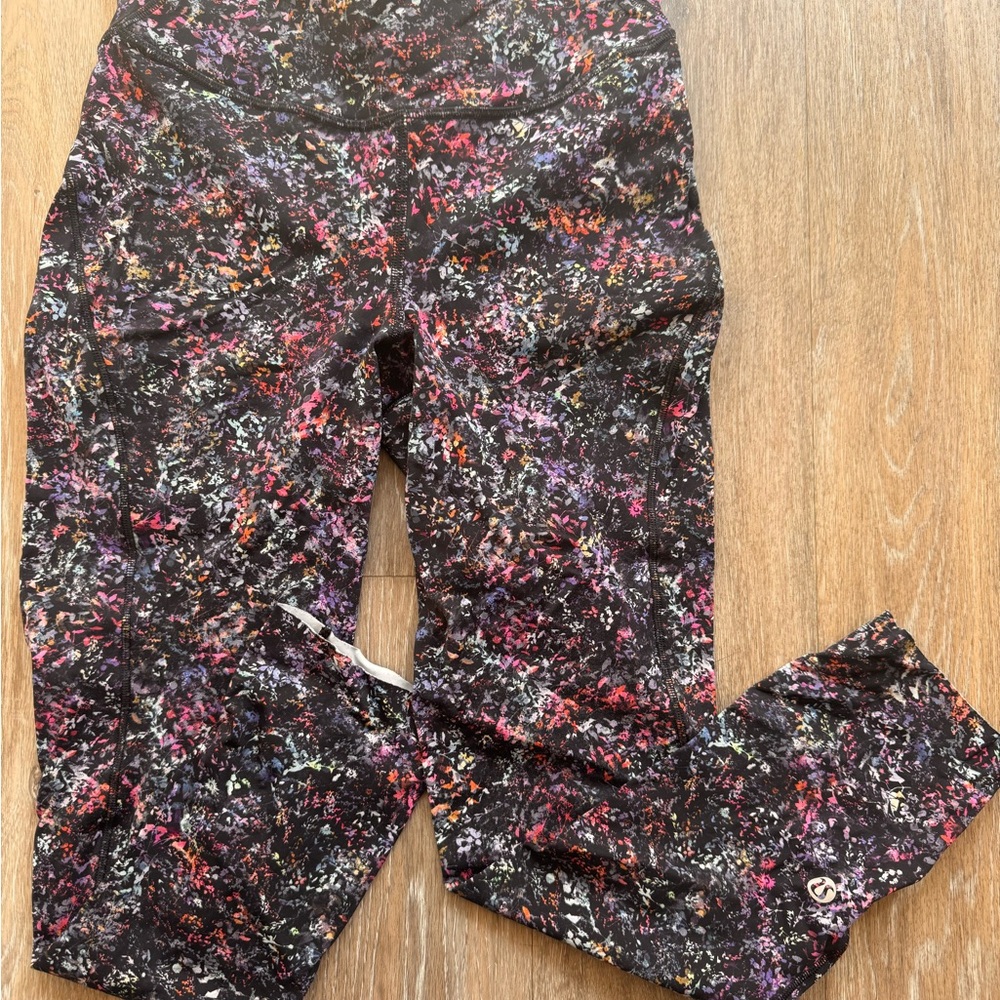 Lululemon base layer capri leggings size 4